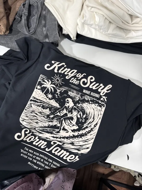 Buzo negro con estampa crema grande en la espalda, merch para iglesia