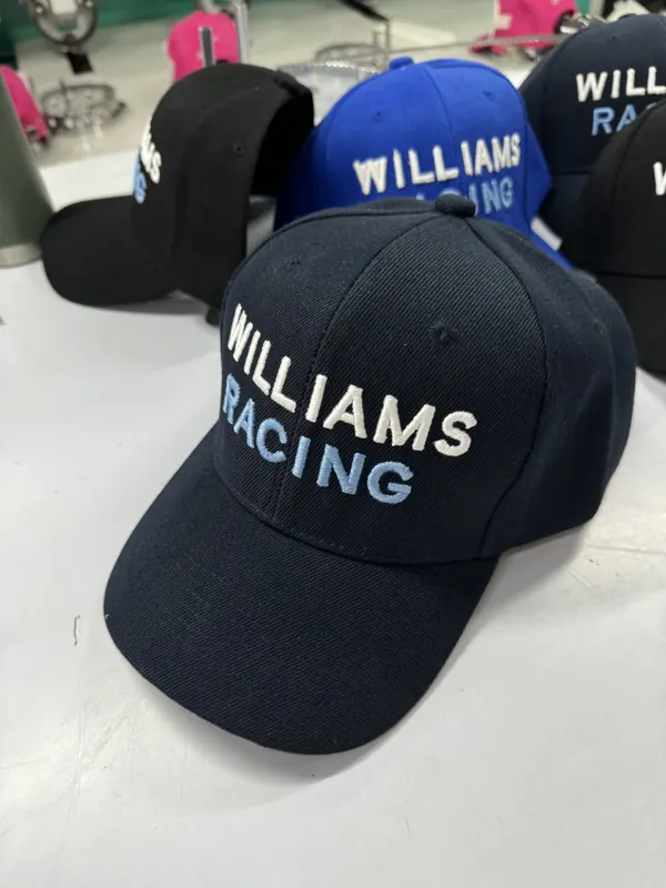 Gorras Williams Racing con bordado en el frente